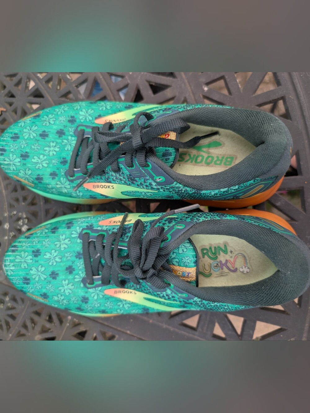 Brooks Ghost RUN LUCKY Irish Running Shoes Women’s Size 8 St Patrick’s Day - Picture 5 of 8